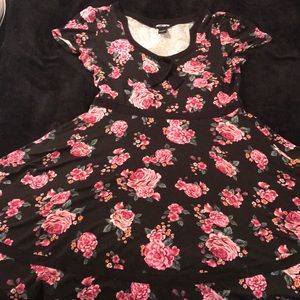 Hot topic rose dress